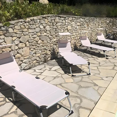 Vakantiehuis L'Oustalet Des Buissieres *