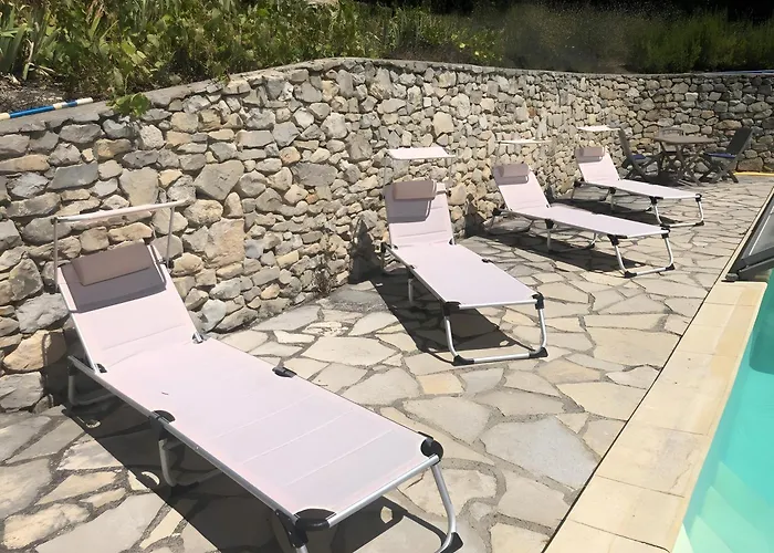 Mas En Pierre Holiday home
